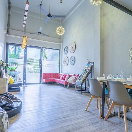 Warm Casa Chiangmai Vandrarhem Chiang Mai Exteriör bild