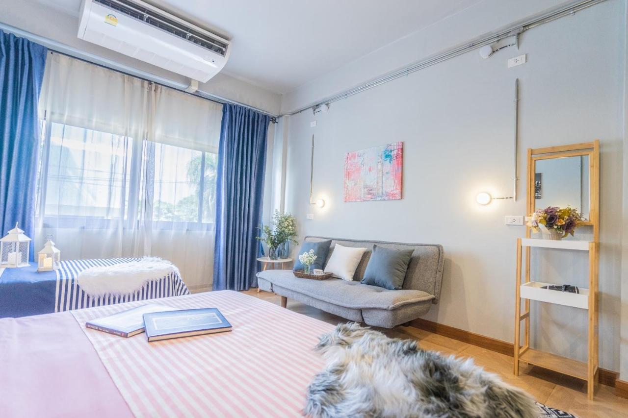 Warm Casa Chiangmai Vandrarhem Chiang Mai Exteriör bild