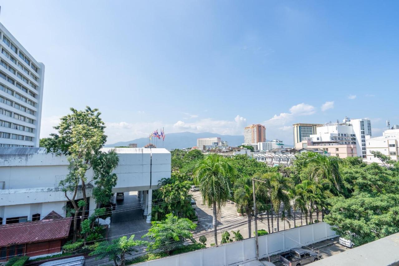 Warm Casa Chiangmai Vandrarhem Chiang Mai Exteriör bild