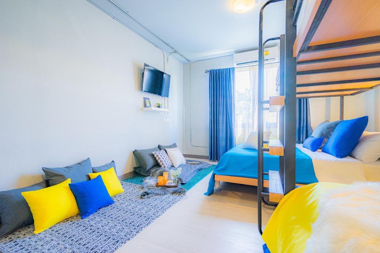 Warm Casa Chiangmai Vandrarhem Chiang Mai Exteriör bild