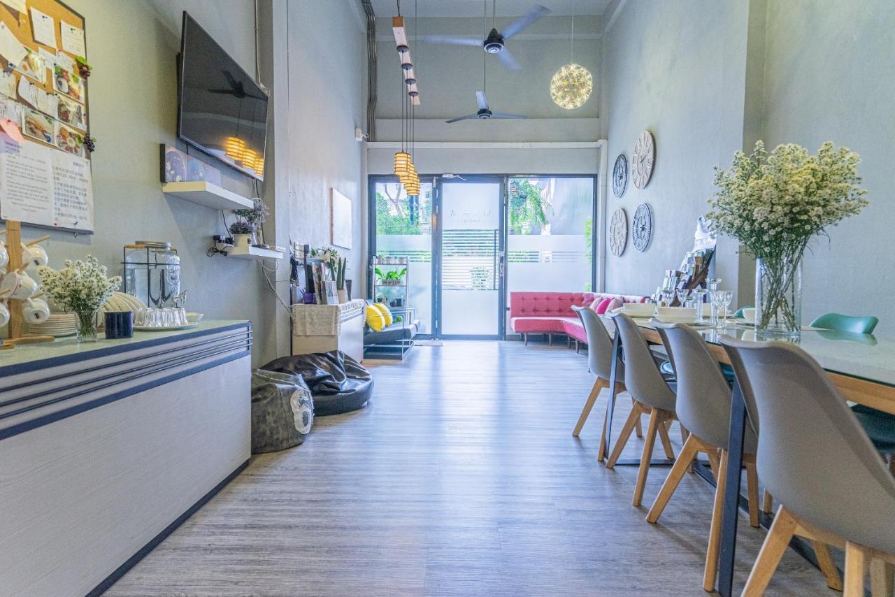 Warm Casa Chiangmai Vandrarhem Chiang Mai Exteriör bild